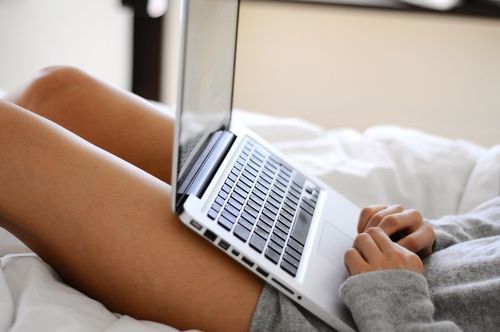 How to Describe Yourself With the Help of Online Dating Examples