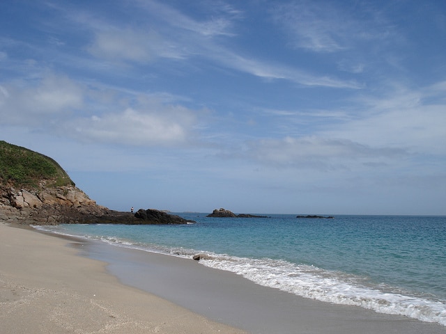 Belvoir Beach_Gurnsey