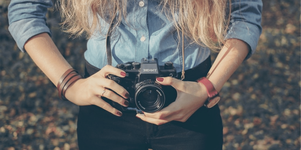How To Rock Your Dating Profile Photos & Attract Kick-Ass Dates